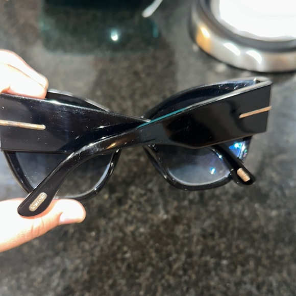 Tom Ford Black Sunglasses Women’s Cat Eye Style - Picture 6 of 13
